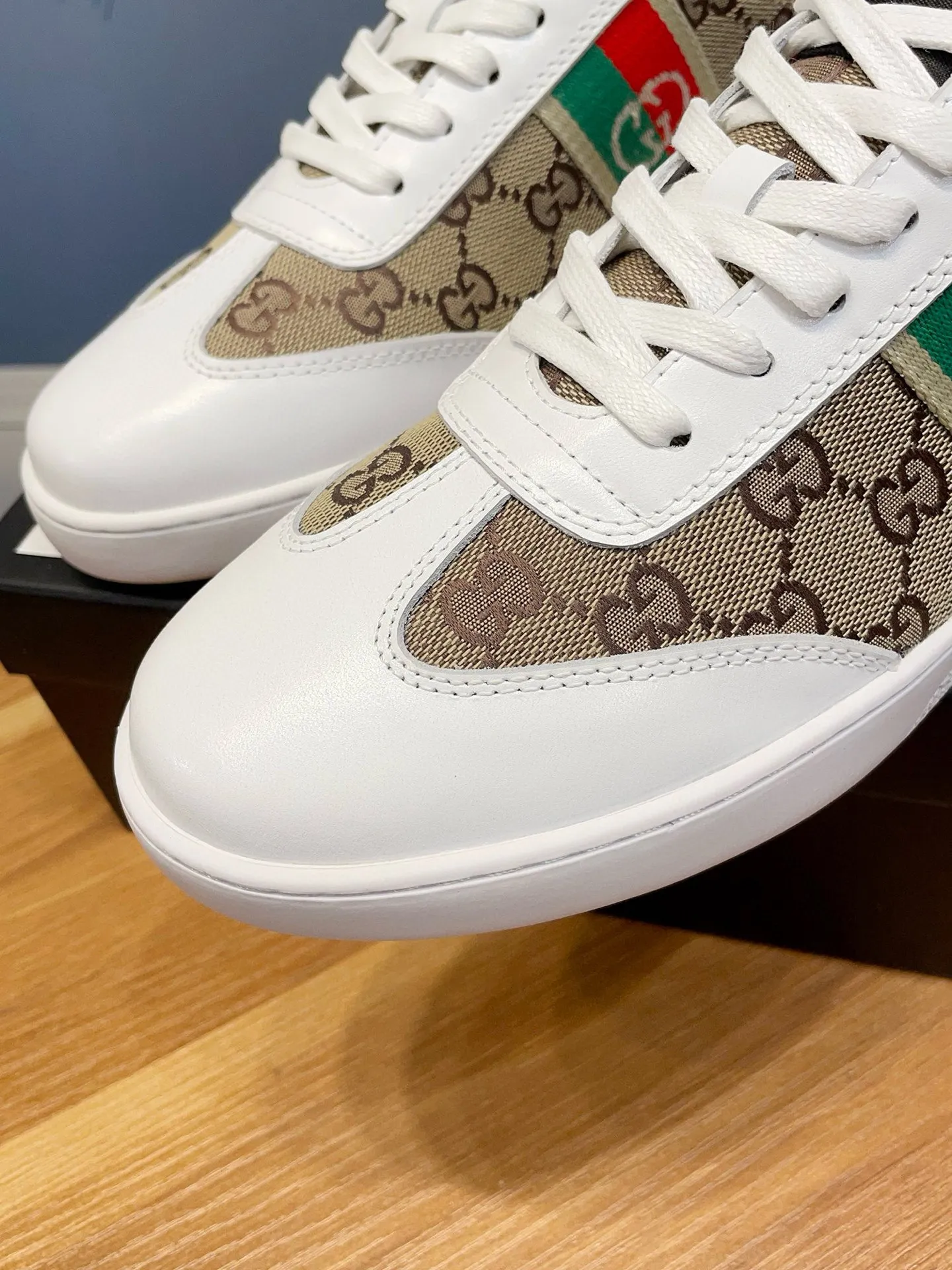 Men's clothing and shoes: 380💰New styles are here again! [Gucci Sports Men's Shoes] Gucci fashionable casual men's shoes 🇨🇳Original 1:1 mold, new model debuts first 💯Not high-profile but avant-garde, simple, low-key and fashionable, super versatile style 🌿Made of original cowhide with cloth ➕Sheepskin lining🎋The version is comfortable on the feet, first-class workmanship 🍍Size 38-44, (customized 45)